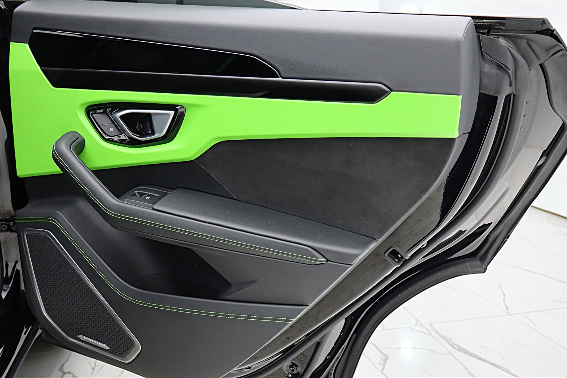 2024 Lamborghini Urus S - Photo 54