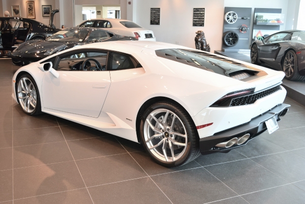 New 2015 Lamborghini Huracan LP 610-4 LP 610-4 for sale Sold at F.C. Kerbeck Lamborghini Palmyra N.J. in Palmyra NJ 08065 3