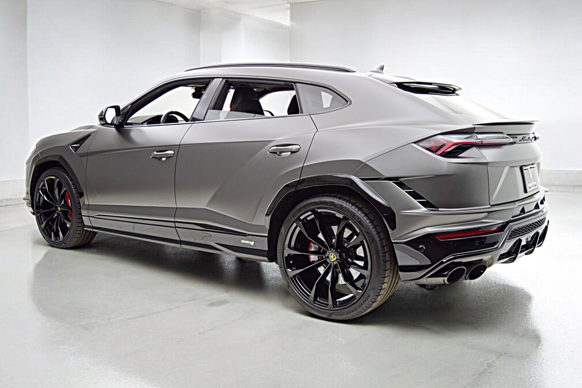 2023 Lamborghini Urus Lease Price