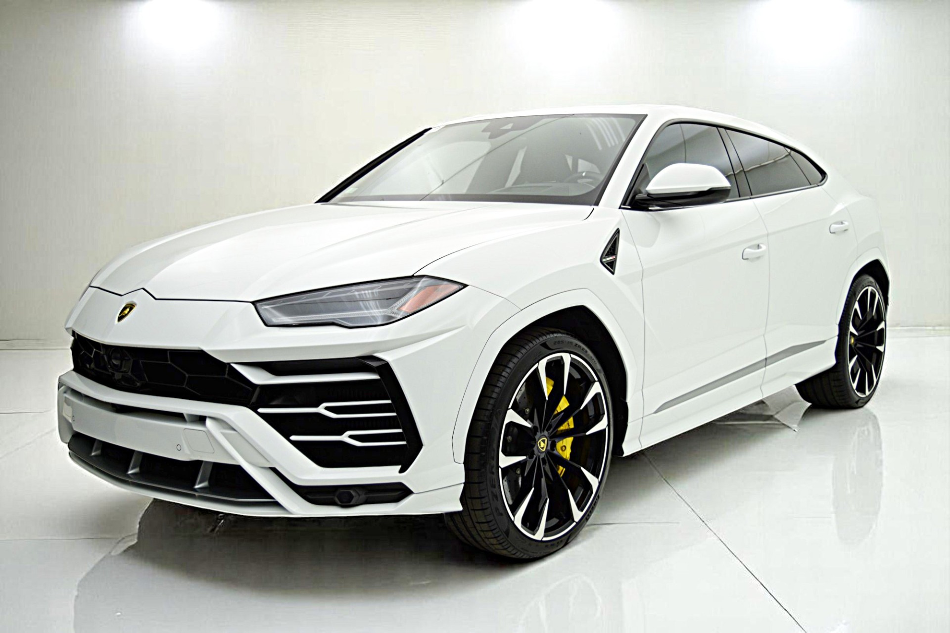 Used 2021 Lamborghini Urus /SELEZIONE PRE-OWNED CERTIFIED for sale $219,000 at F.C. Kerbeck Lamborghini Palmyra N.J. in Palmyra NJ 08065 2
