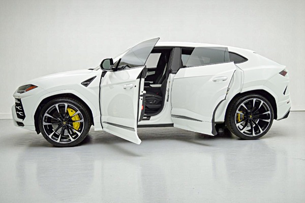 Used 2021 Lamborghini Urus /SELEZIONE PRE-OWNED CERTIFIED for sale $219,000 at F.C. Kerbeck Lamborghini Palmyra N.J. in Palmyra NJ 08065 4