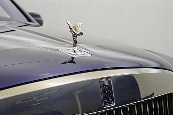 Used 2023 Rolls-Royce Cullinan for sale $299,000 at F.C. Kerbeck Lamborghini Palmyra N.J. in Palmyra NJ 08065 4