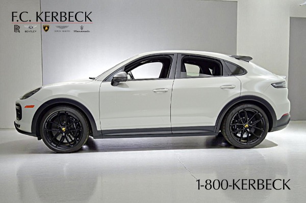 Used 2022 Porsche Cayenne Turbo GT for sale $139,000 at F.C. Kerbeck Lamborghini Palmyra N.J. in Palmyra NJ 08065 3