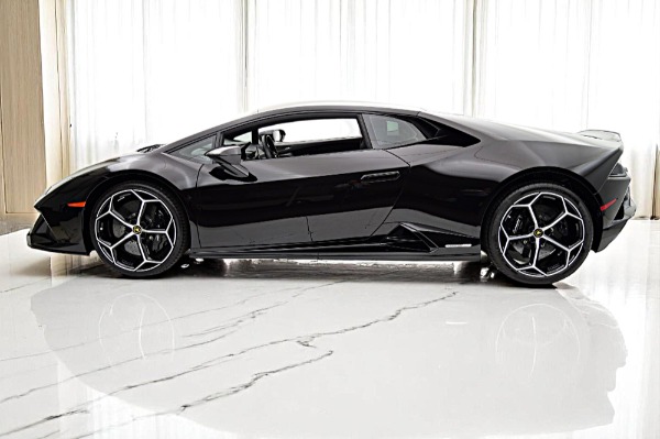 Used 2020 Lamborghini Huracan EVO/SELEZIONE PRE-OWNED CERTIFIED for sale $285,000 at F.C. Kerbeck Lamborghini Palmyra N.J. in Palmyra NJ 08065 3