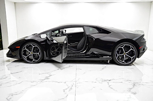 Used 2020 Lamborghini Huracan EVO/SELEZIONE PRE-OWNED CERTIFIED for sale $285,000 at F.C. Kerbeck Lamborghini Palmyra N.J. in Palmyra NJ 08065 4