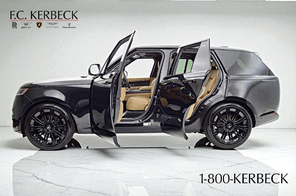 Used 2023 Land Rover Range Rover P530 SE SWB for sale $109,000 at F.C. Kerbeck Lamborghini Palmyra N.J. in Palmyra NJ 08065 4