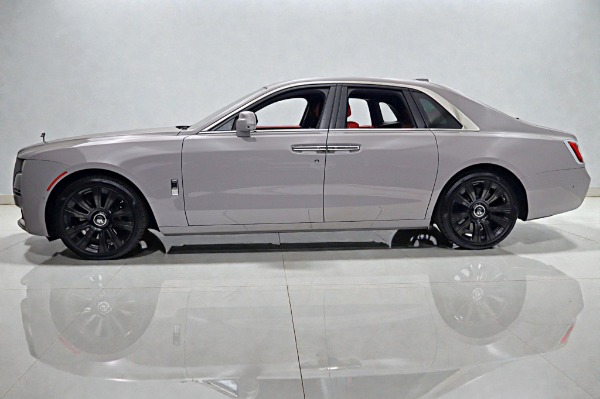 Used 2022 Rolls-Royce  Ghost for sale $289,000 at F.C. Kerbeck Lamborghini Palmyra N.J. in Palmyra NJ 08065 3