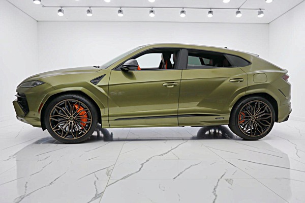 Used 2026 Lamborghini URUS SE for sale $309,000 at F.C. Kerbeck Lamborghini Palmyra N.J. in Palmyra NJ 08065 3