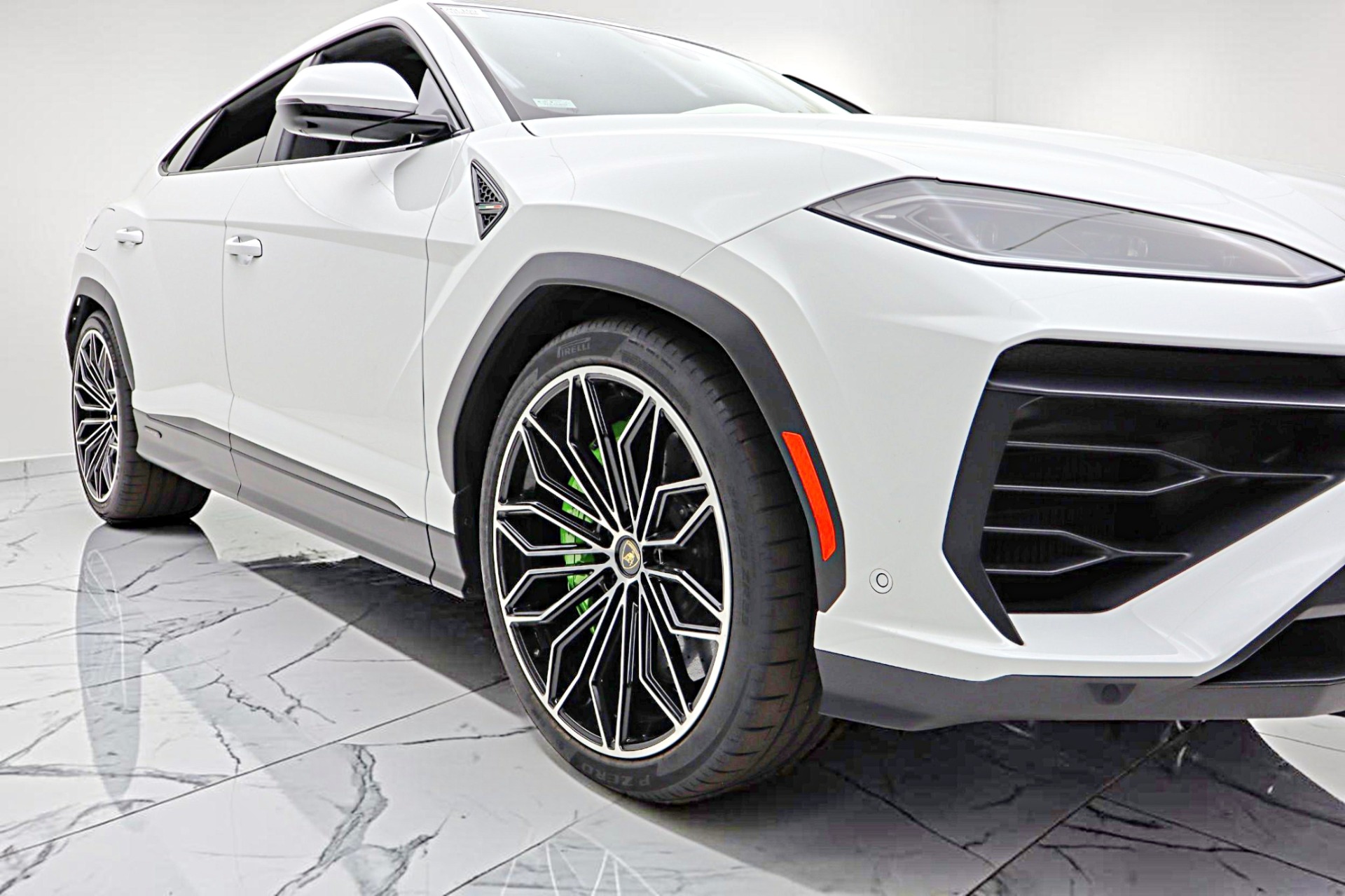 2026 Lamborghini Urus SE - Photo 15
