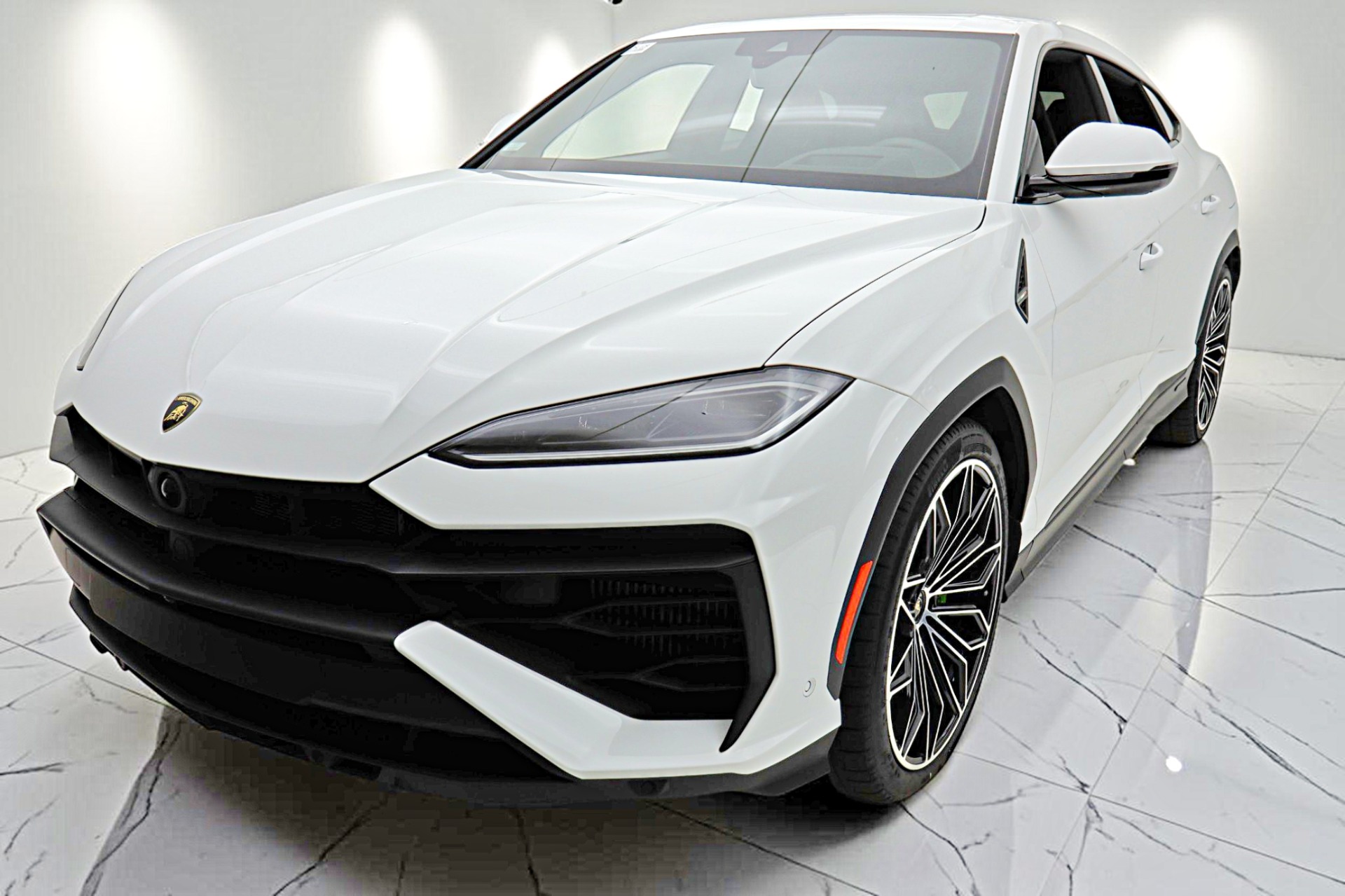 2026 Lamborghini Urus SE - Photo 16