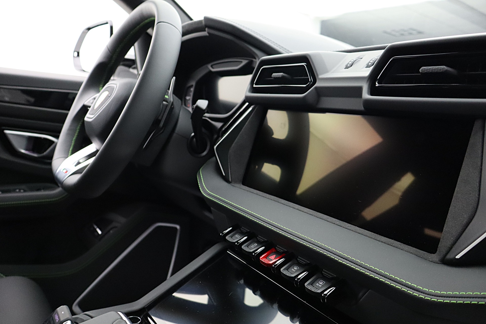 2026 Lamborghini Urus SE - Photo 36