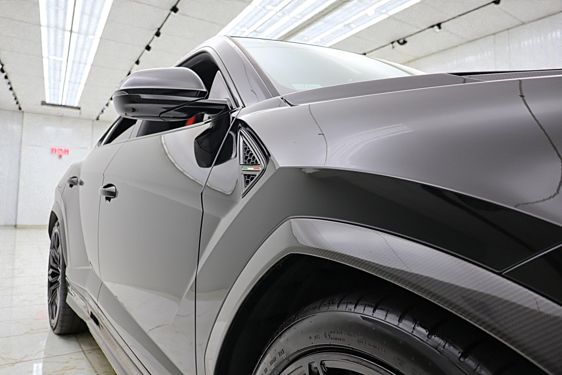 2024 Lamborghini Urus Performante - Photo 24