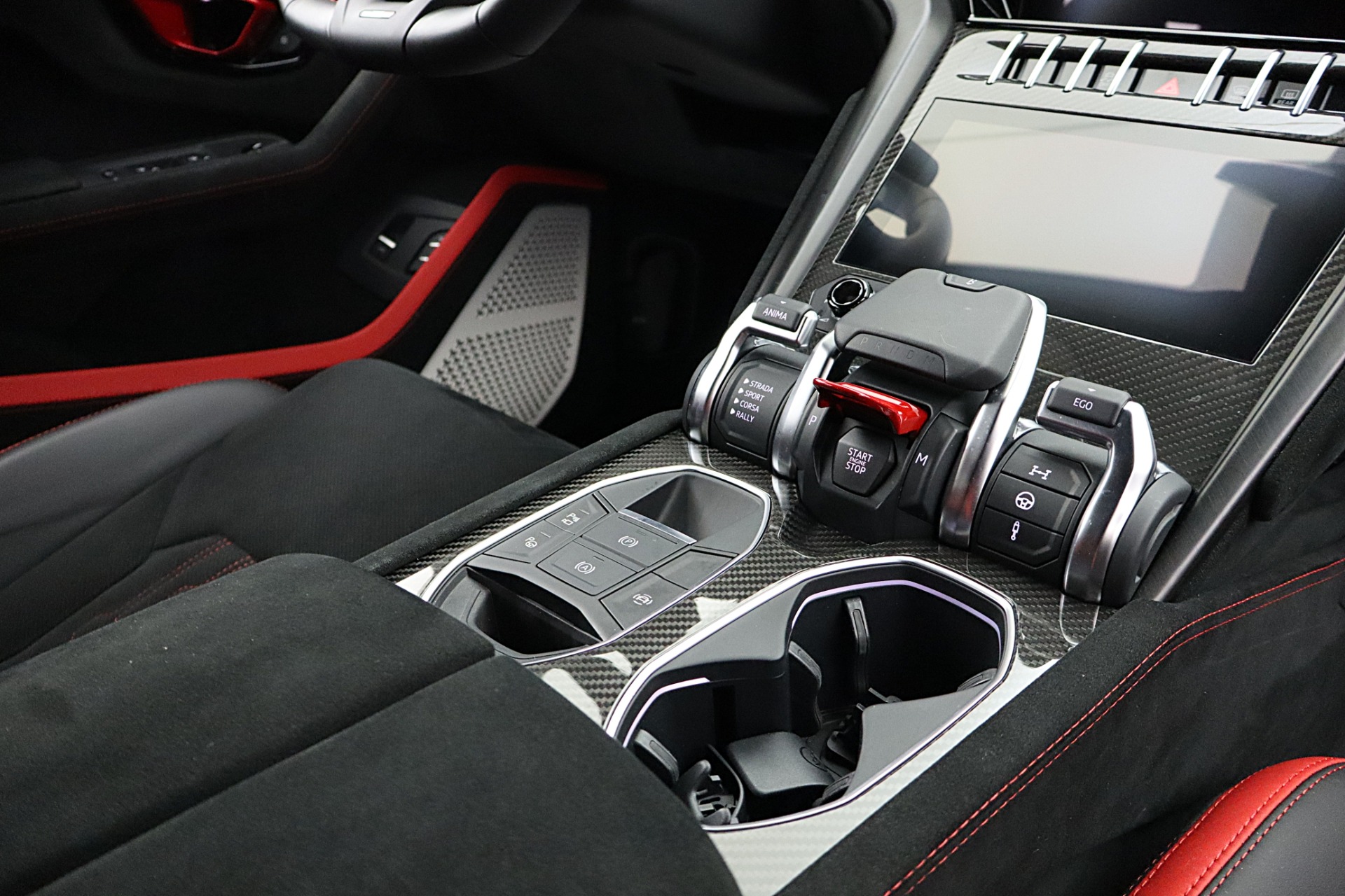 2024 Lamborghini Urus Performante - Photo 37