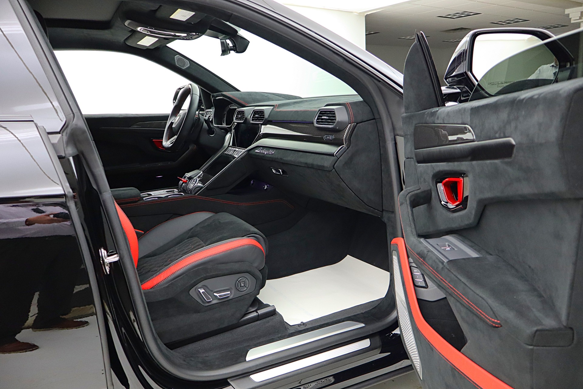2024 Lamborghini Urus Performante - Photo 48
