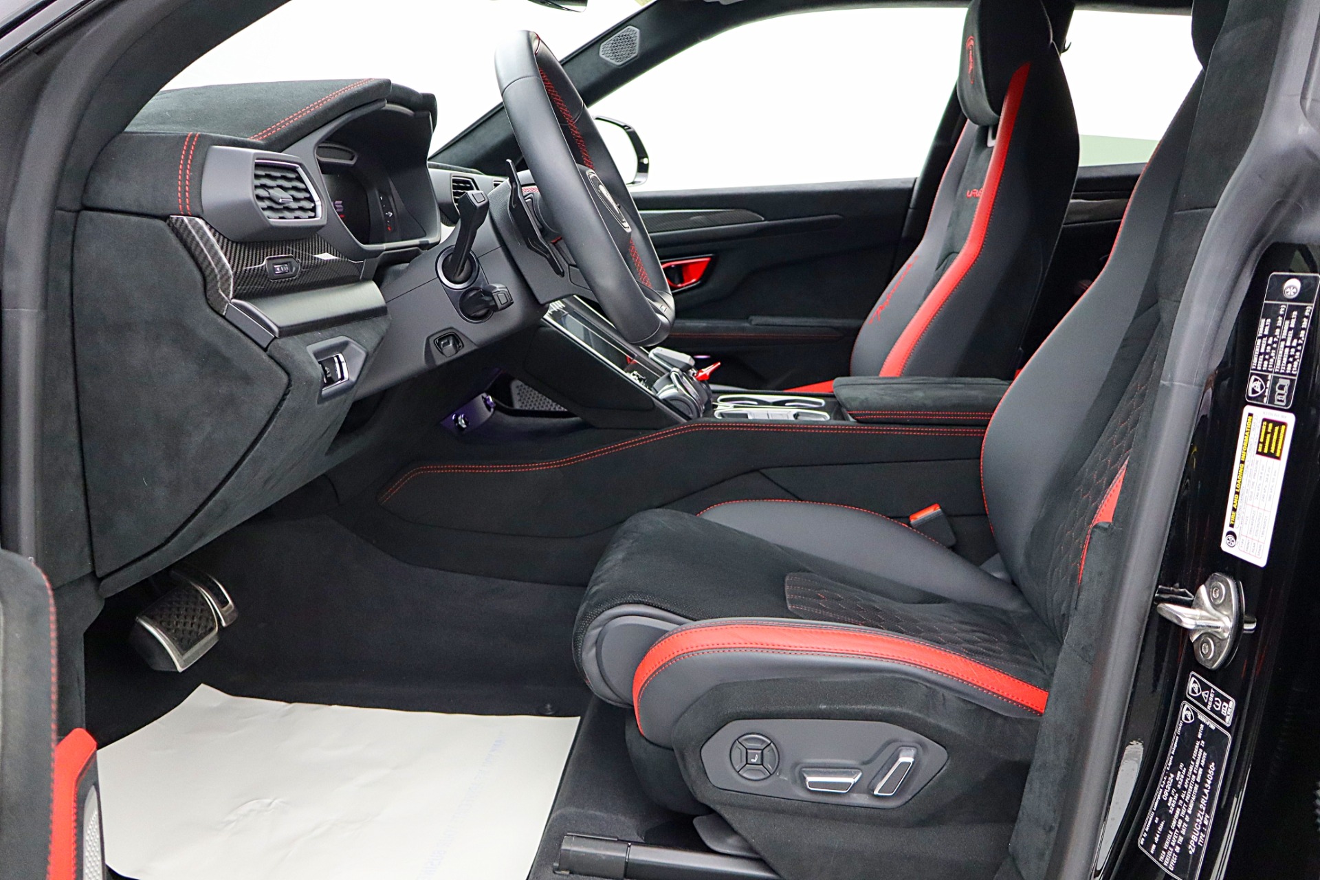 2024 Lamborghini Urus Performante - Photo 51