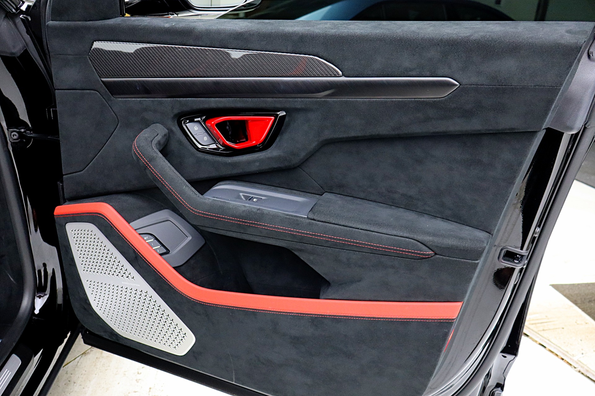 2024 Lamborghini Urus Performante - Photo 57