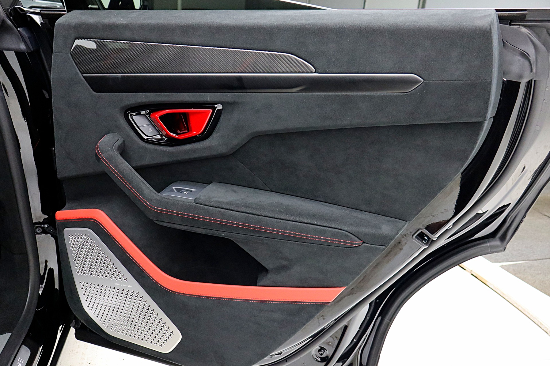 2024 Lamborghini Urus Performante - Photo 59