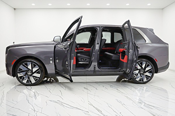 New 2026 Rolls-Royce  Cullinan for sale $478,250 at F.C. Kerbeck Lamborghini Palmyra N.J. in Palmyra NJ 08065 4