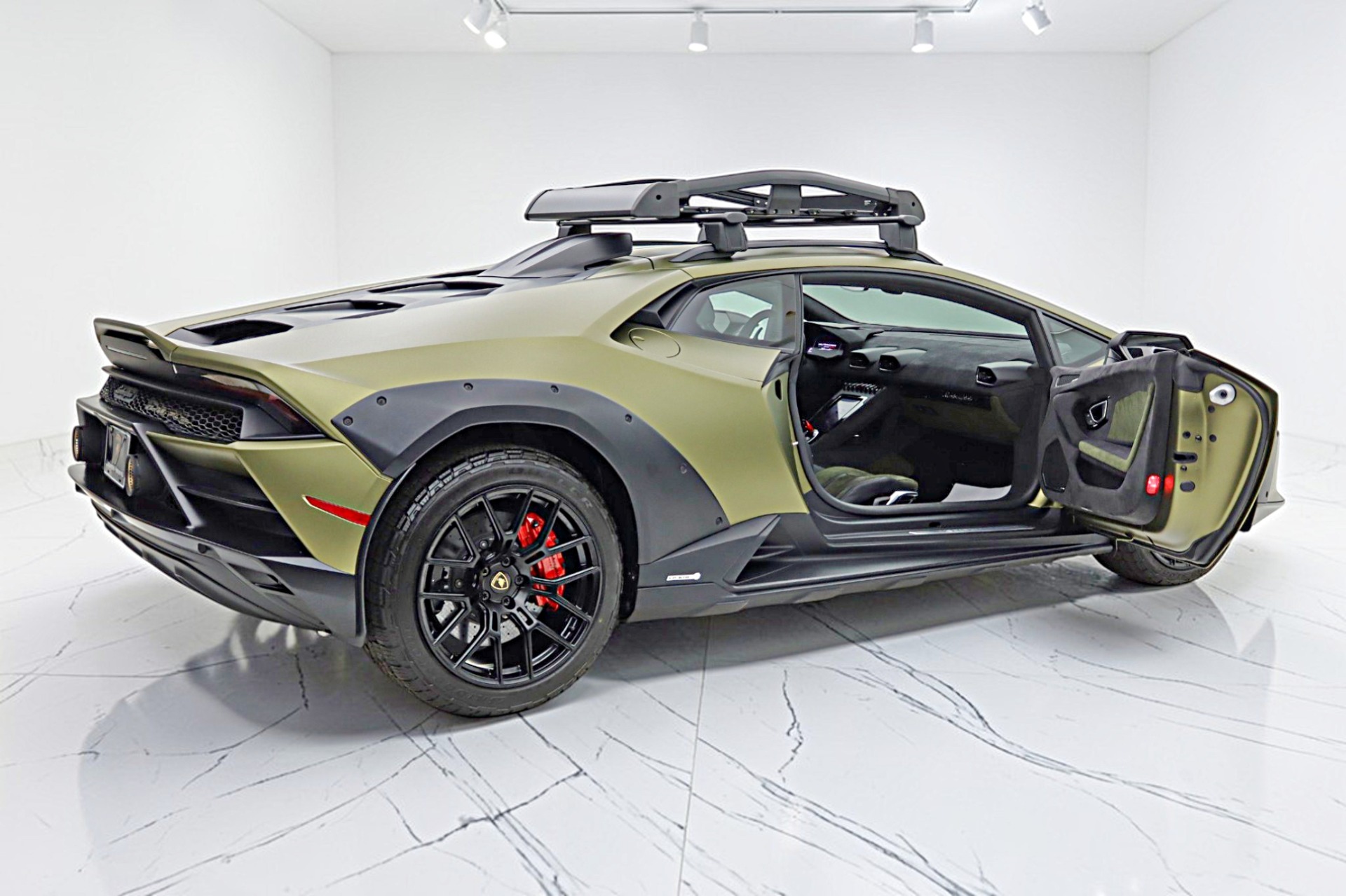 2023 Lamborghini Huracan Sterrato - Photo 9