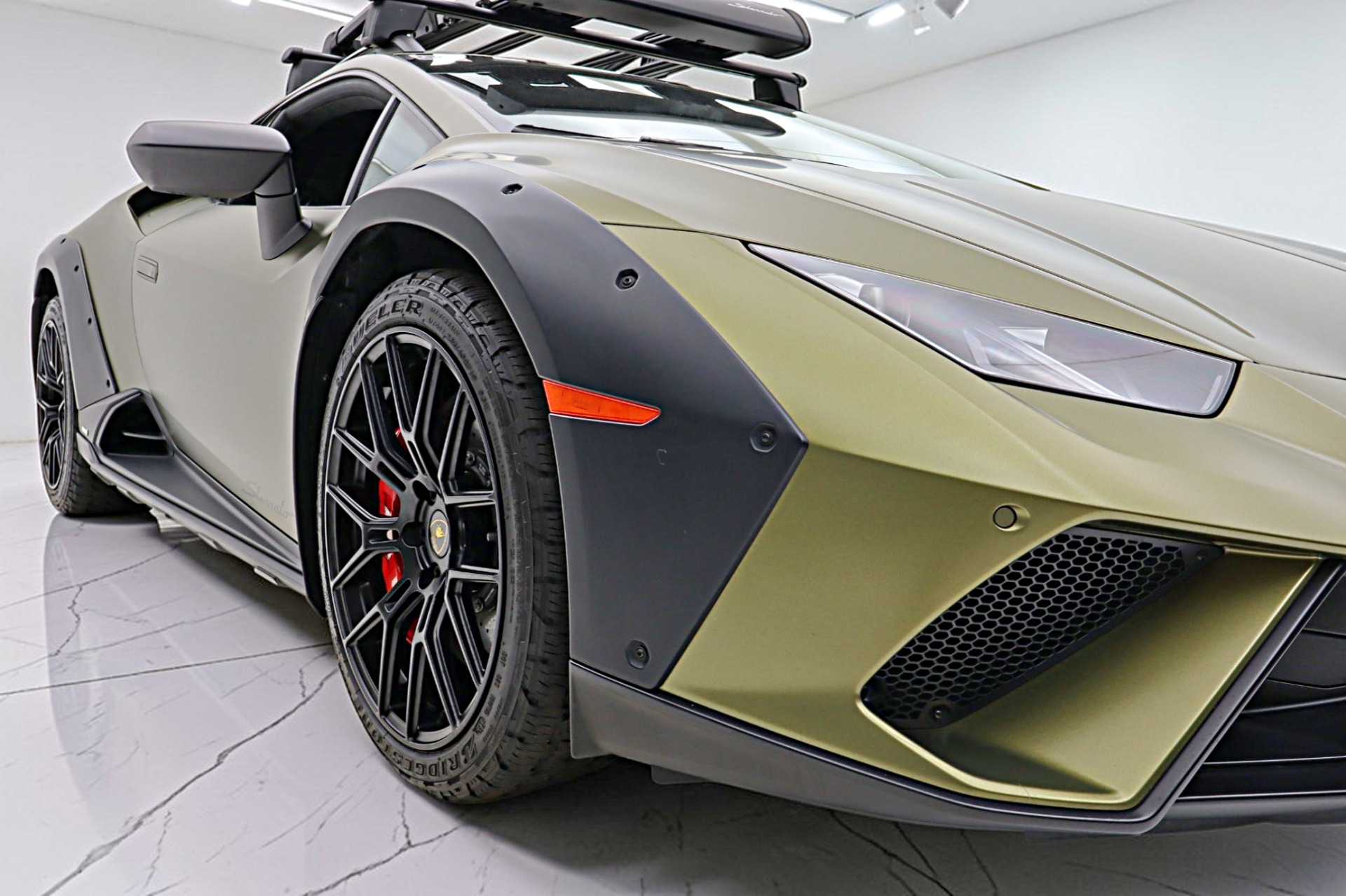 2023 Lamborghini Huracan Sterrato - Photo 24