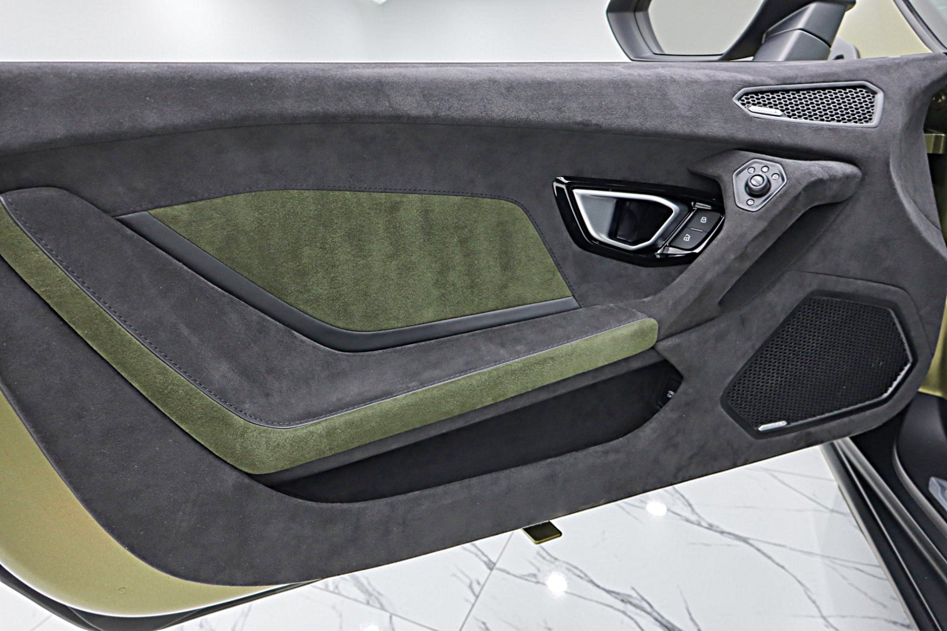 2023 Lamborghini Huracan Sterrato - Photo 44