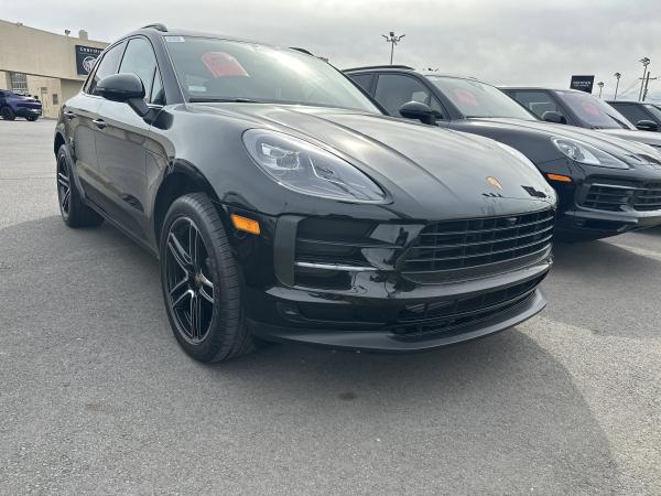 Used 2021 Porsche Macan NA for sale Sold at F.C. Kerbeck Lamborghini Palmyra N.J. in Palmyra NJ 08065 3