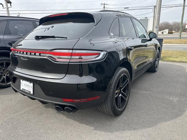 Used 2021 Porsche Macan NA for sale Sold at F.C. Kerbeck Lamborghini Palmyra N.J. in Palmyra NJ 08065 4