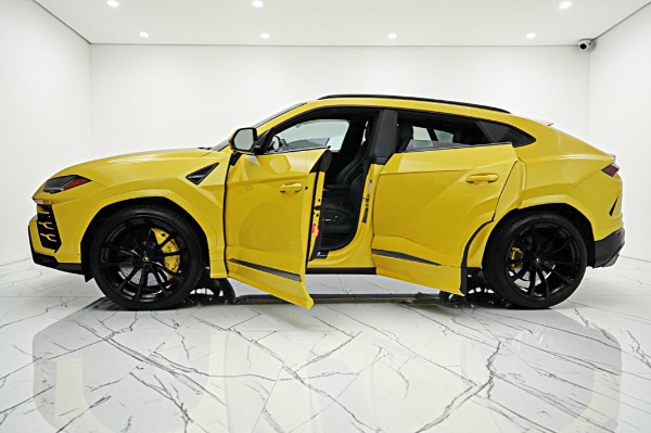 Used 2022 Lamborghini Urus /SELEZIONE PRE-OWNED CERTIFIED for sale Sold at F.C. Kerbeck Lamborghini Palmyra N.J. in Palmyra NJ 08065 4