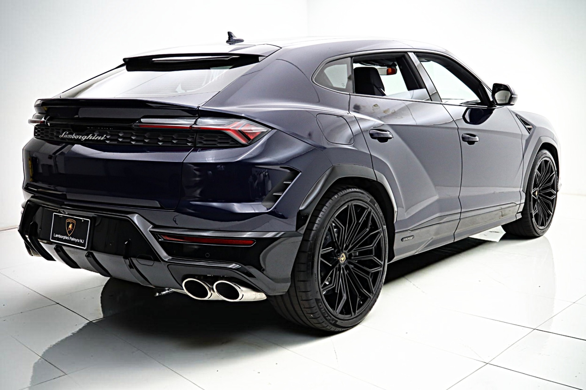 2025 Lamborghini Urus SE - Photo 19