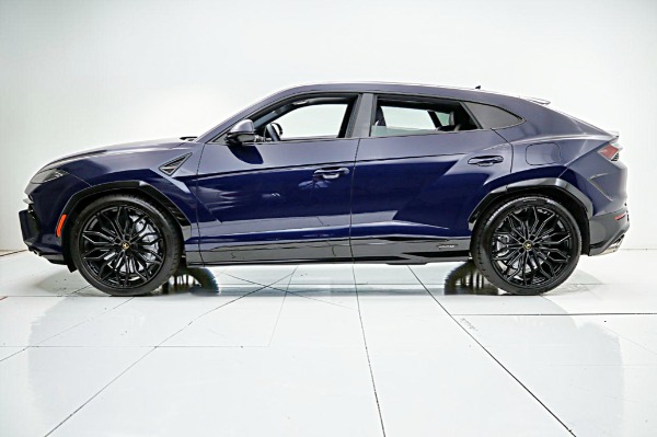 Used 2025 Lamborghini Urus SE/LEASE OPTIONS AVAILABLE for sale $309,000 at F.C. Kerbeck Lamborghini Palmyra N.J. in Palmyra NJ 08065 3