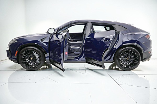 Used 2025 Lamborghini Urus SE/LEASE OPTIONS AVAILABLE for sale $309,000 at F.C. Kerbeck Lamborghini Palmyra N.J. in Palmyra NJ 08065 4