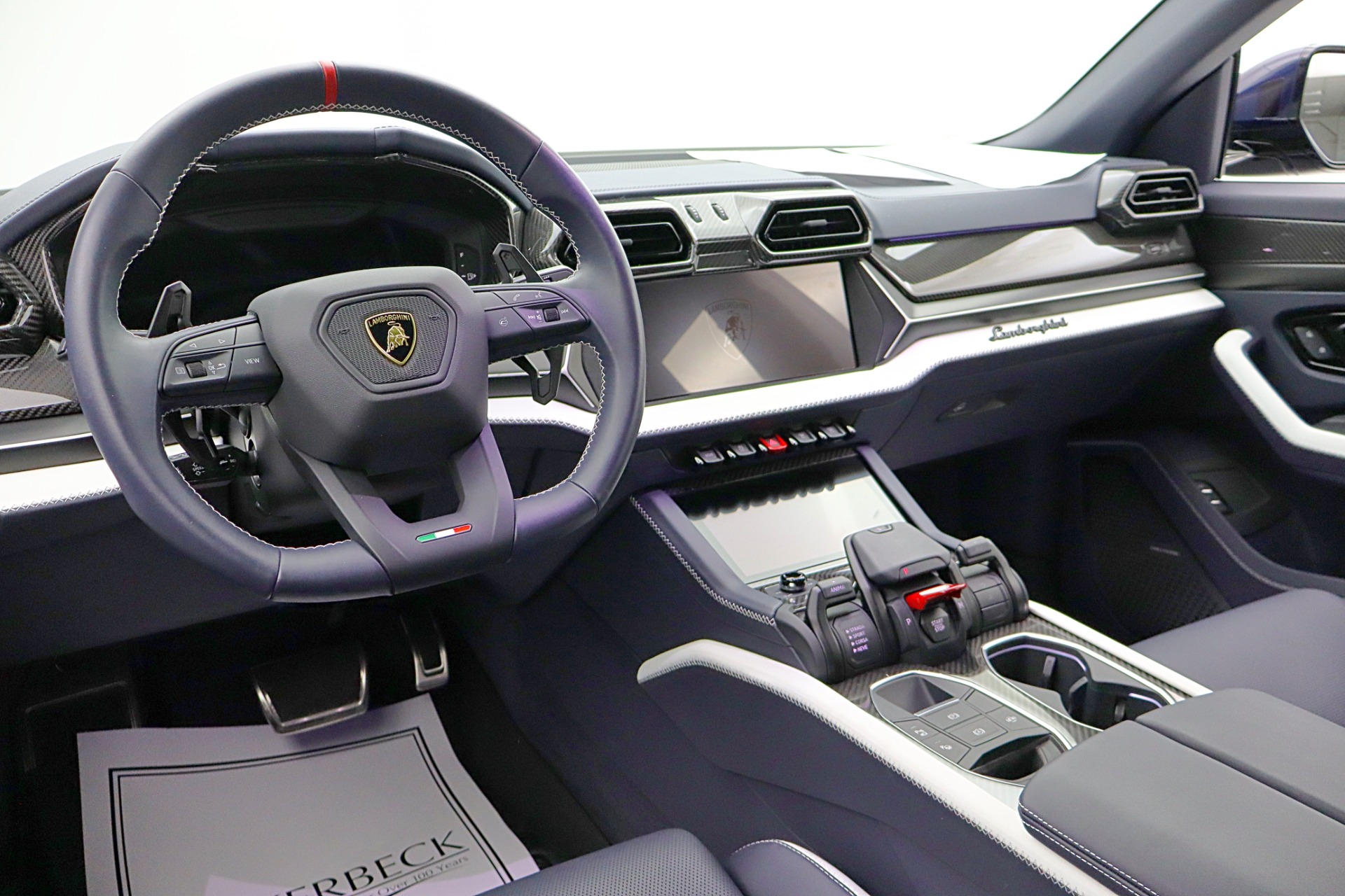 2025 Lamborghini Urus SE - Photo 48
