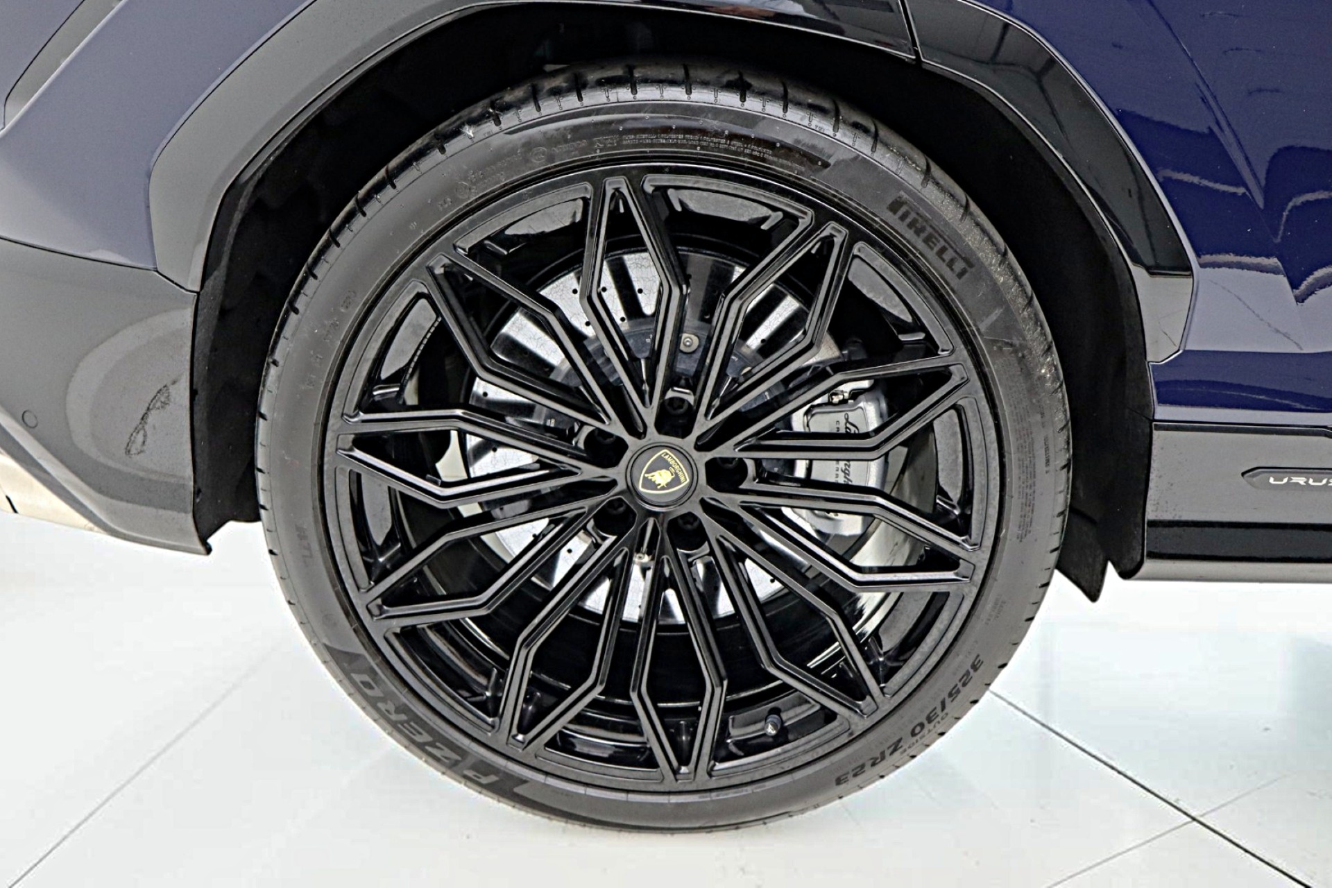 2025 Lamborghini Urus SE - Photo 55