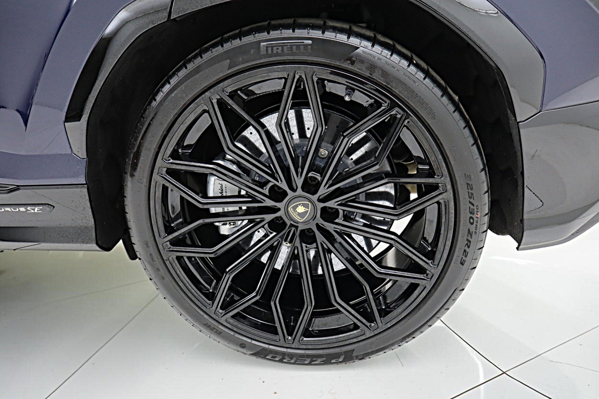 2025 Lamborghini Urus SE - Photo 56