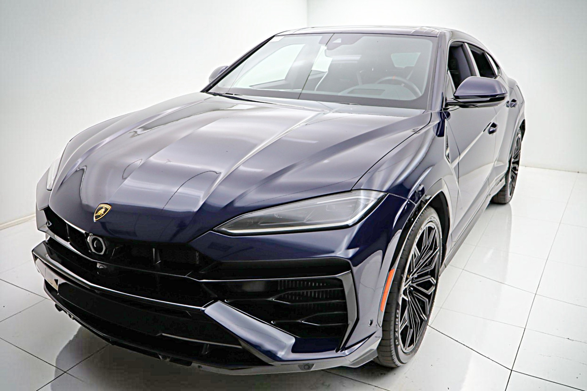 2025 Lamborghini Urus SE - Photo 8