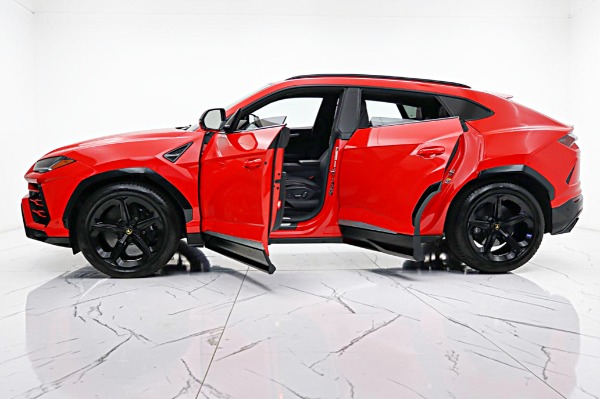 Used 2020 Lamborghini Urus for sale $159,000 at F.C. Kerbeck Lamborghini Palmyra N.J. in Palmyra NJ 08065 4