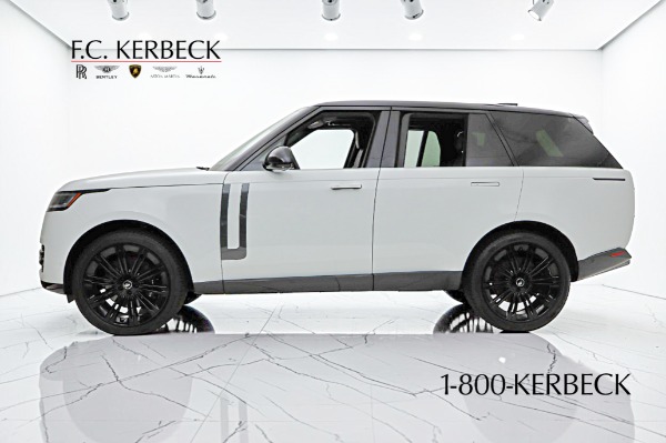 Used 2025 Land Rover Range Rover P530 SE SWB for sale $119,000 at F.C. Kerbeck Lamborghini Palmyra N.J. in Palmyra NJ 08065 3