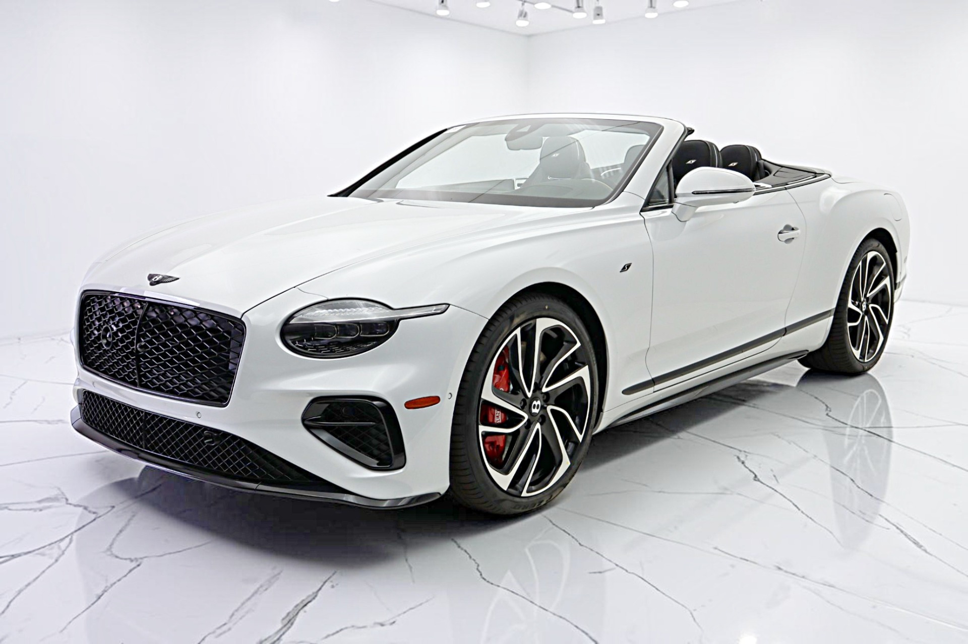 New 2026 Bentley Continental GTC S for sale $365,150 at F.C. Kerbeck Lamborghini Palmyra N.J. in Palmyra NJ 08065 2