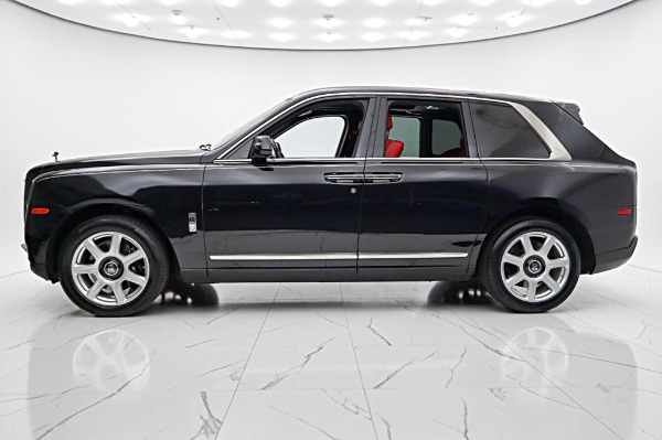 Used 2019 Rolls-Royce  Cullinan for sale $189,000 at F.C. Kerbeck Lamborghini Palmyra N.J. in Palmyra NJ 08065 3