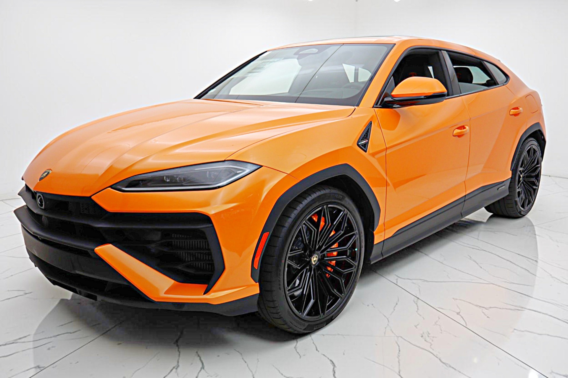 2026 Lamborghini Urus SE - Photo 13
