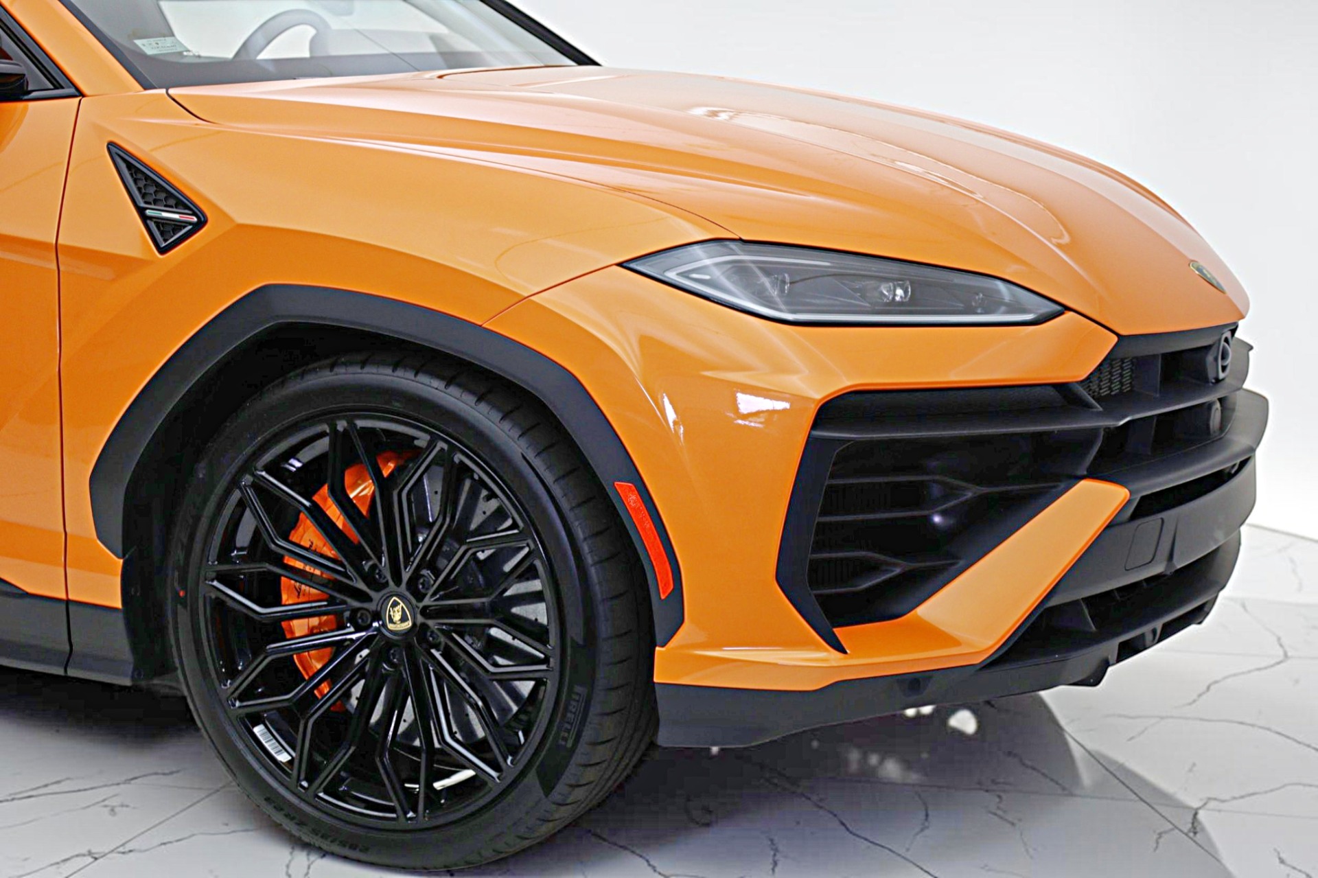 2026 Lamborghini Urus SE - Photo 18