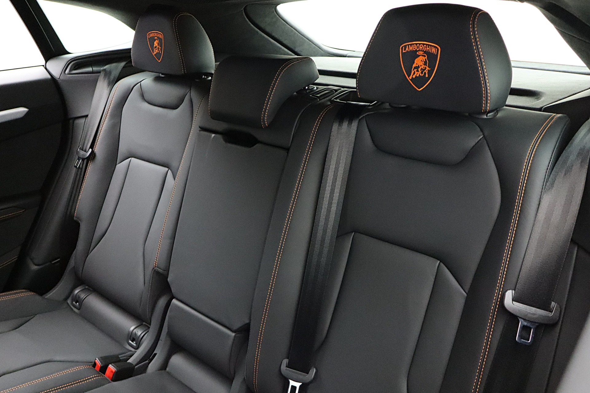 2026 Lamborghini Urus SE - Photo 25