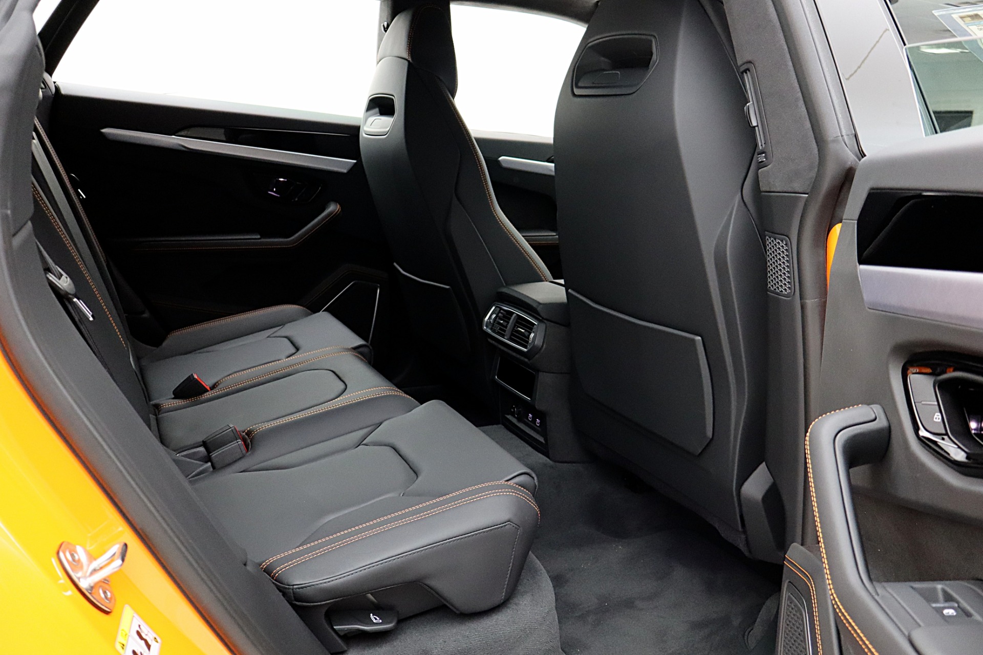 2026 Lamborghini Urus SE - Photo 32