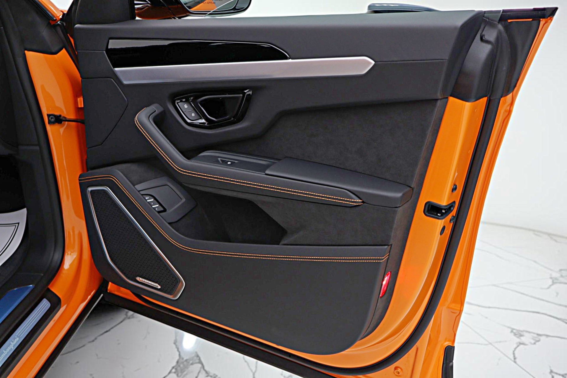 2026 Lamborghini Urus SE - Photo 39