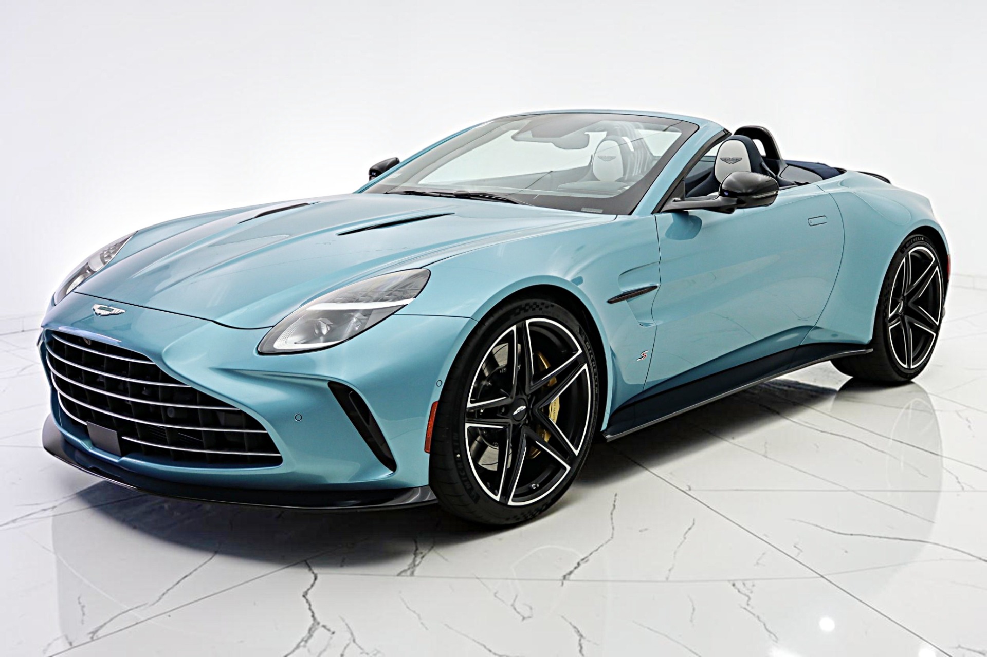 New 2026 Aston Martin Vantage S Roadster for sale $278,300 at F.C. Kerbeck Lamborghini Palmyra N.J. in Palmyra NJ 08065 2