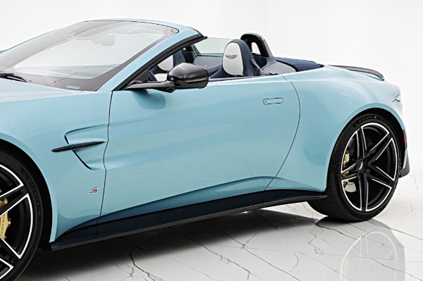 New 2026 Aston Martin Vantage S Roadster for sale $278,300 at F.C. Kerbeck Lamborghini Palmyra N.J. in Palmyra NJ 08065 3