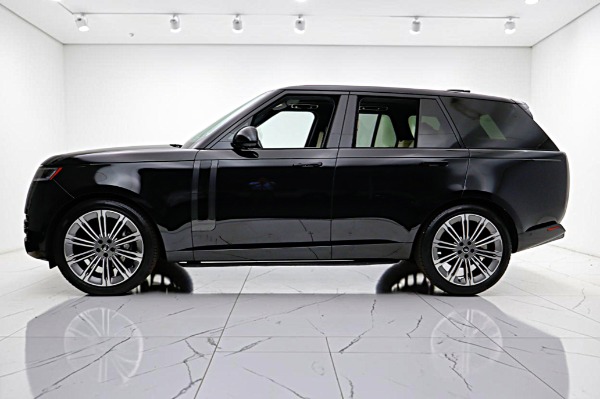 Used 2025 Land Rover Range Rover P400 SE SWB for sale Sold at F.C. Kerbeck Lamborghini Palmyra N.J. in Palmyra NJ 08065 3