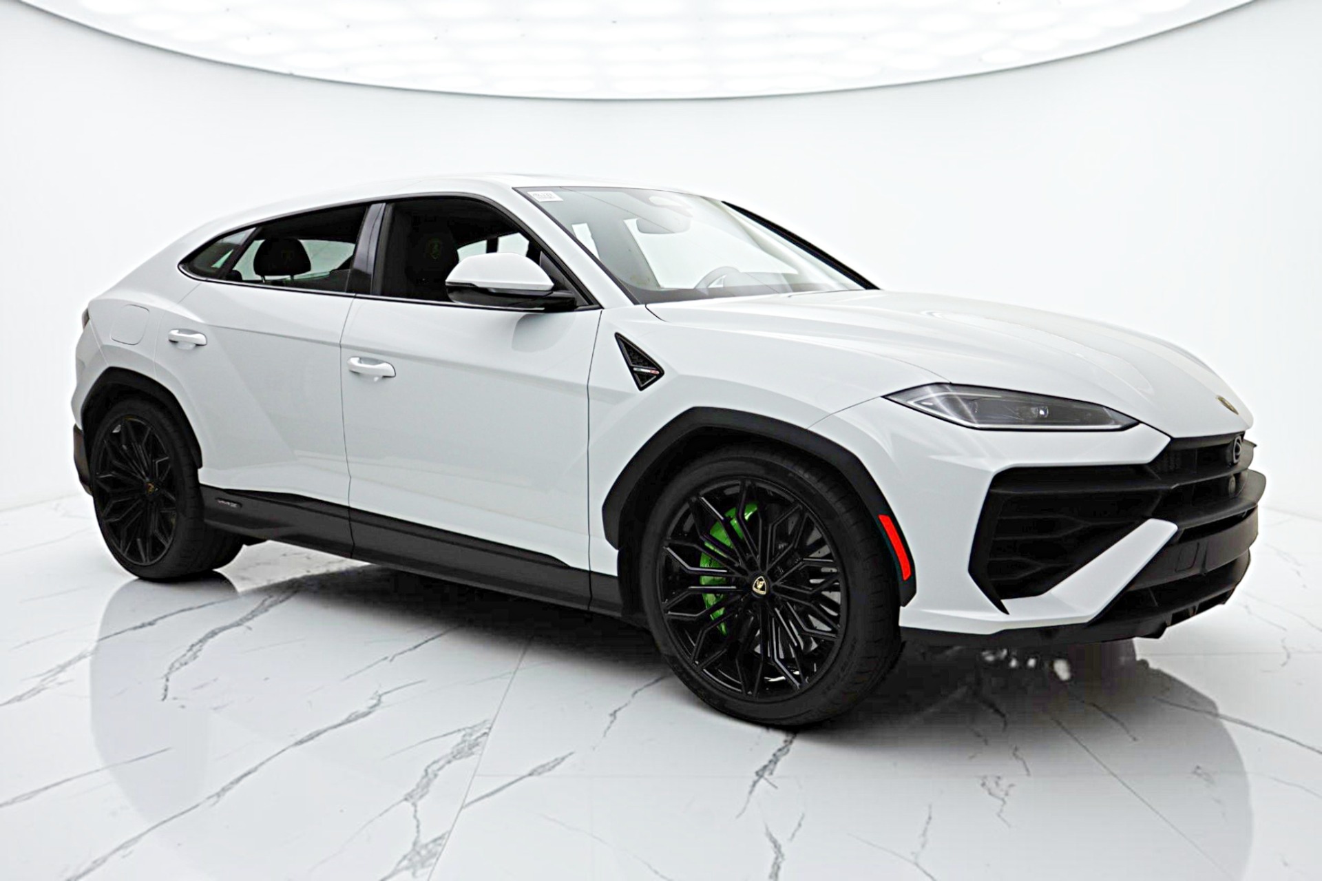 2026 Lamborghini Urus SE - Photo 17