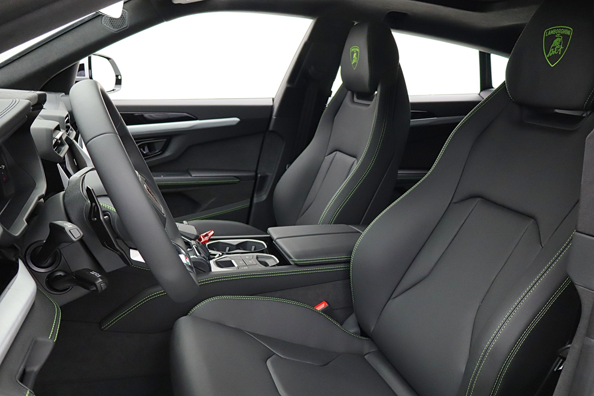 2026 Lamborghini Urus SE - Photo 38