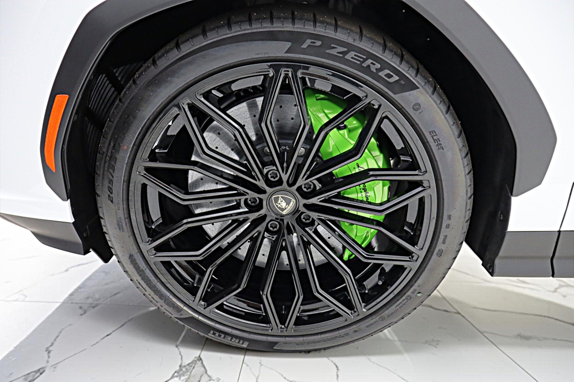 2026 Lamborghini Urus SE - Photo 48